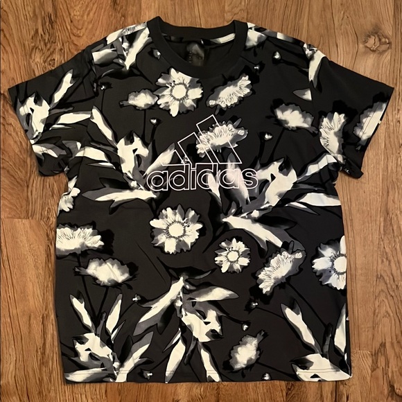 NWOT Adidas Bloom Allover Print Tee - Picture 1 of 8